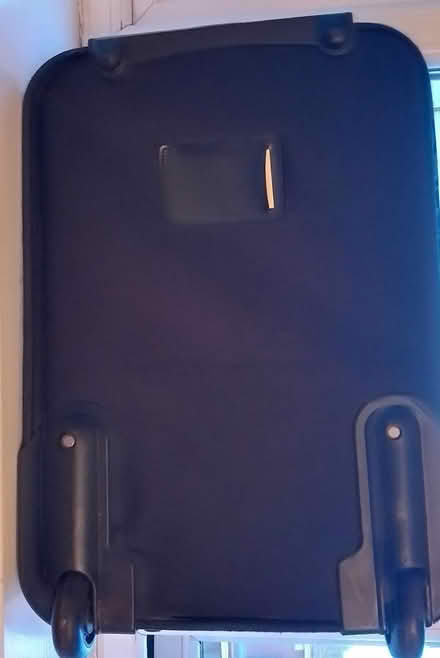 Photo of free Wheeled Suitcase (Telford TF3) #1