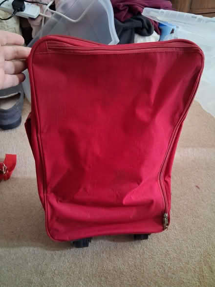 Photo of free Red Travel Bag (Bradlaugh Fields NN3) #1
