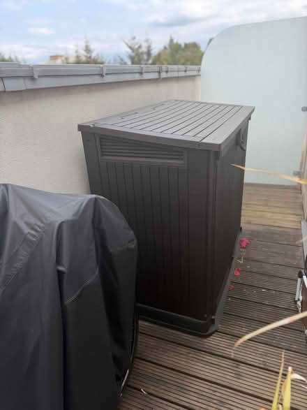 Photo of free Outdoor storage unit (Hertsmere WD6) #1
