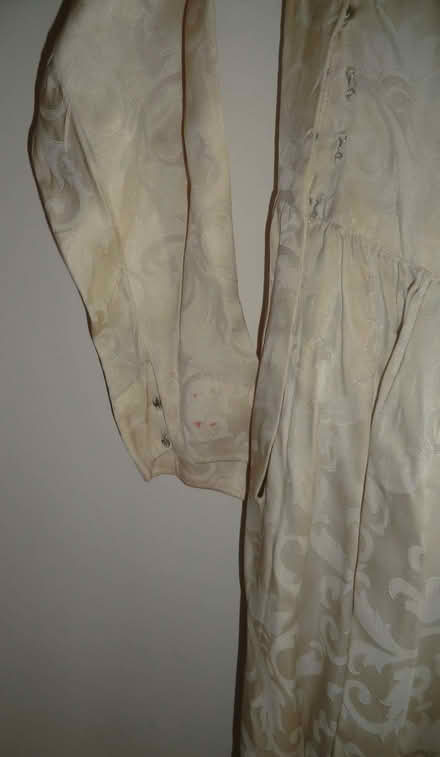 Photo of free Vintage ivory satin wedding dress (Knaphill GU21) #3