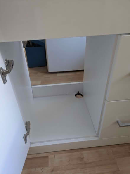 Photo of free Hand Basin and Unit (Beulah Hill SE19) #3
