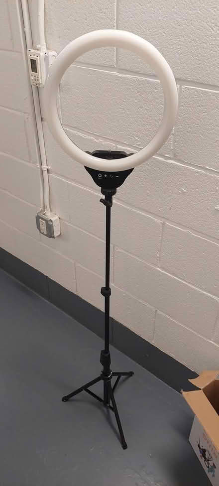 Photo of free Ring light (Upper East Side) #1