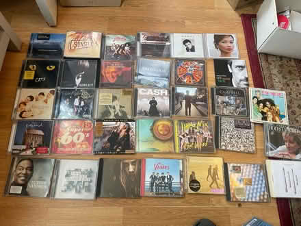 Photo of free CDs (Walton L9) #1