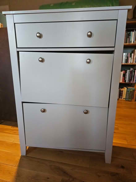 Photo of free NW7: Smart grey hallway shoe rack cabinet, 1 screw missing (Holders Hill Circus NW7) #1