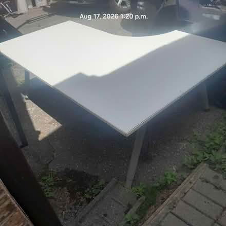 Photo of free Large white desk (22 Thirty Eighth Street, Etob) #2
