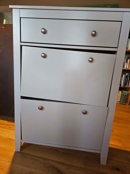 Photo of free NW7: Smart grey hallway shoe rack cabinet, 1 screw missing (Holders Hill Circus NW7) #3