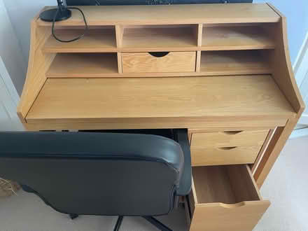 Photo of free Small wooden desk (Greenwich SE10) #1