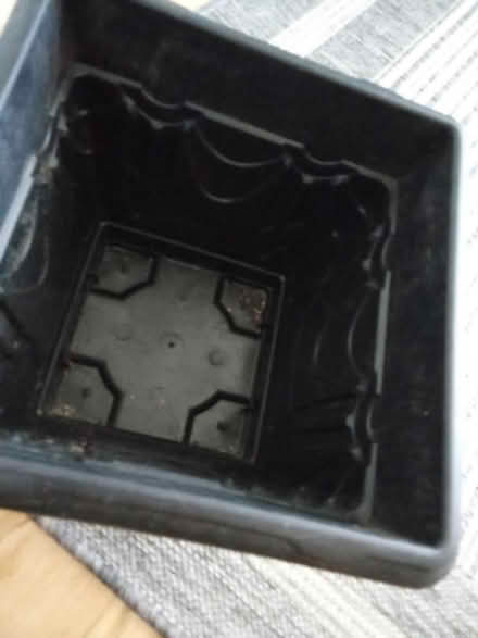 Photo of free Plant pot (Willesborough) #2