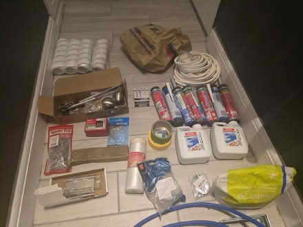 Photo of free today – DIY tiling stuff + microwave, toaster & kettle (Acton W3) #4