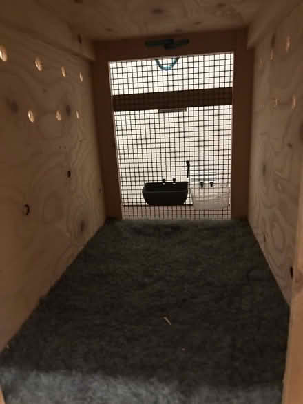 Photo of free Pet carrier / crate (Clerkenwell EC1R) #4