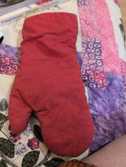 Photo of free Oven gloves.Justin Capp (Alperton HA0) #2