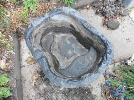 Photo of free Small Preformed Pond. (Bedford Centre MK40) #1