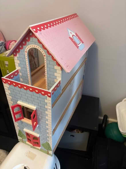 Photo of free Large doll house (Enfield EN3) #3