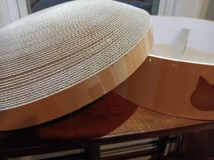 Photo of free Cat Bowl Scratcher/Bed (Near Price Chopper Saugerties) #3