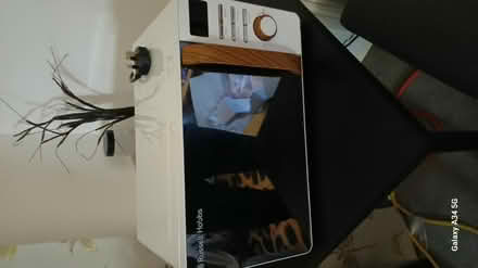 Photo of free 700 watt microwave (HP3) #1