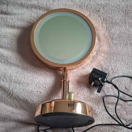 Photo of free No7 light up mirror (Hoylake CH47) #1