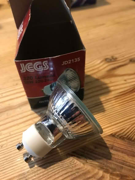 Photo of free Spotlight bulbs (FelixstoweWoodbridgeFreegle CGA IP12) #4