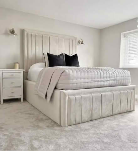 Photo of king size bed frame (Market drayton TF9) #3