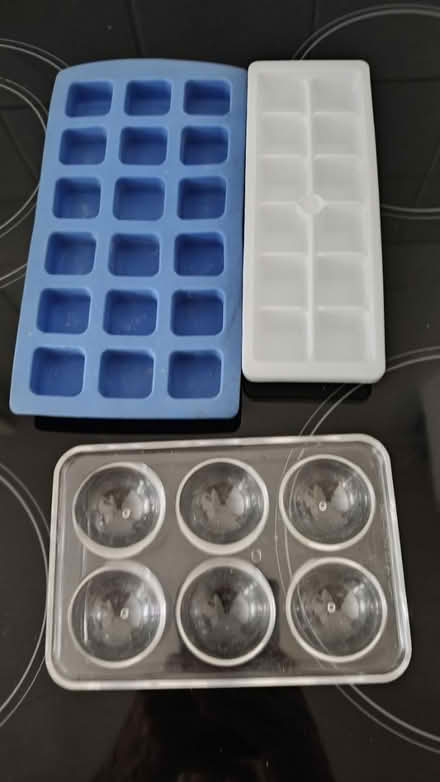 Photo of free Ice cube mold sets + eggs holder (Stockwell SW9) #1