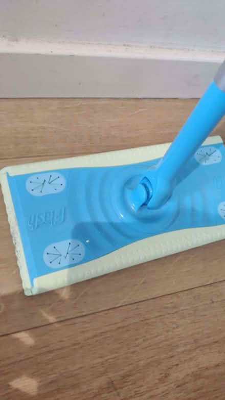 Photo of free Flash Speedmop (White City W12) #2