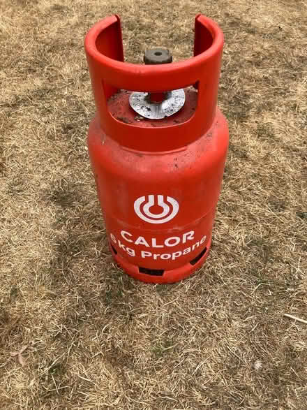 Photo of free Half full gas bottle (Wickford SS12) #1