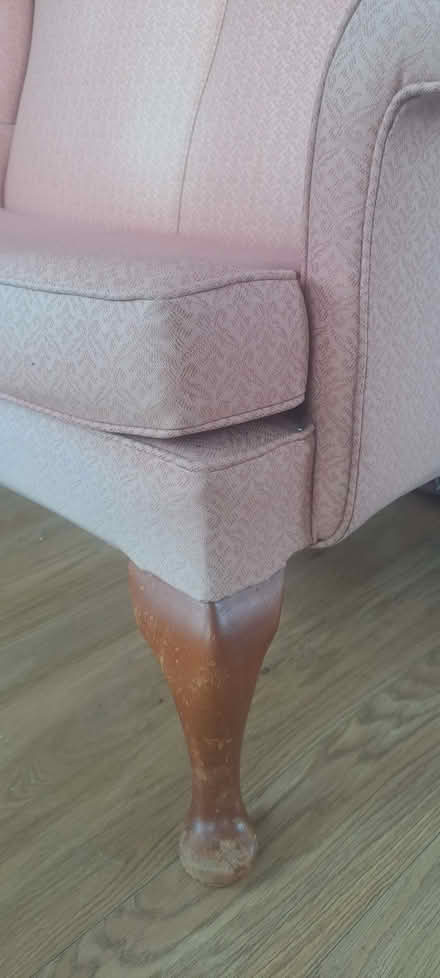 Photo of free Pink 2 seater sofa (Bowes Park N13) #2