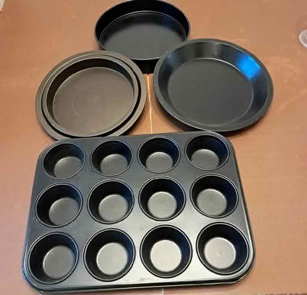 Photo of free Bakeware tins (Great Sankey WA5) #1