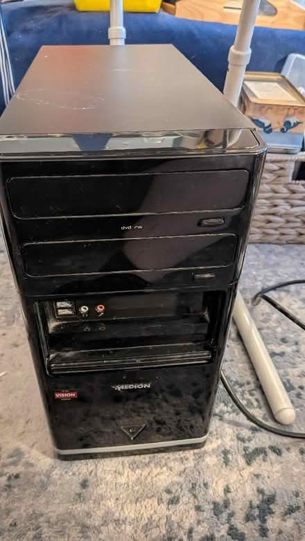 Photo of free PC without hard drive (Ruislip HA4) #1