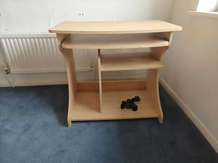 Photo of free Small desk (Hersham KT12) #1