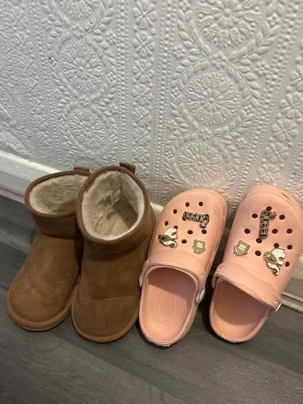 Photo of free Shoes (E4) #1