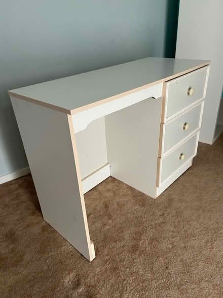Photo of free Small desk (Horsham RH12) #3