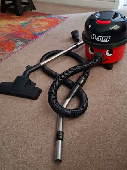 Photo of free Henry cordless vacuum (Underdale SY2) #1