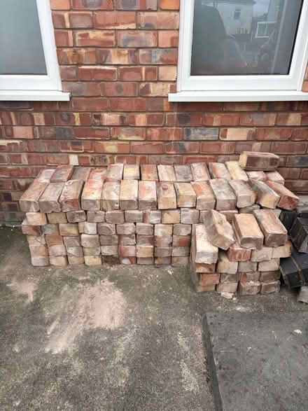 Photo of free Bricks (Ellesmere Port CH65) #1