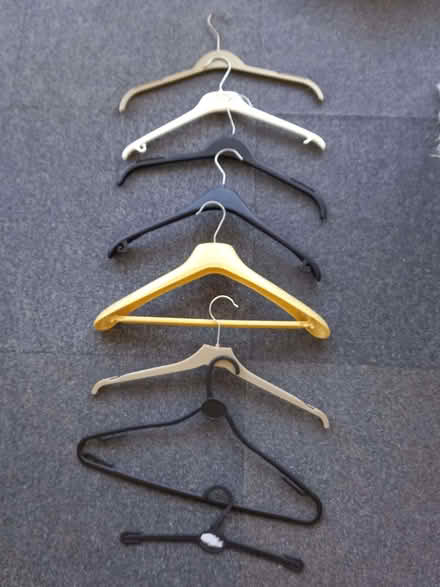 Photo of free Can anyone use coat hangers? (Kittybrewster AB24) #1