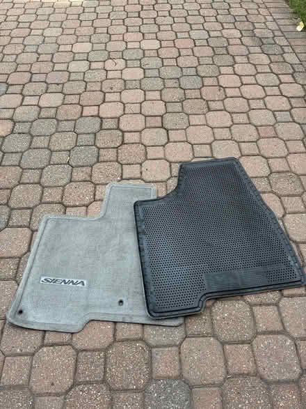 Photo of free Car mat for Sienna van (yonge & Finch) #2