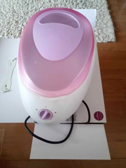Photo of free wax hand or foot bath (Folksworth PE3) #1