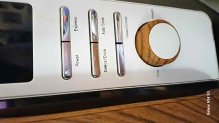 Photo of free 700 watt microwave (HP3) #2