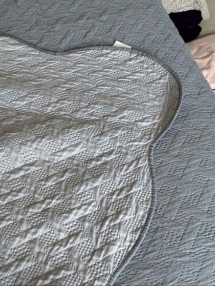 Photo of free Good condition grey kingsize bedspread (Knaphill GU21) #2