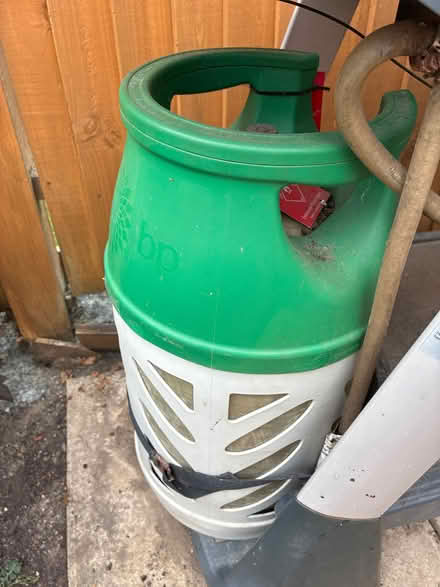 Photo of free Outback Gas BBQ (Leavesden WD25) #3