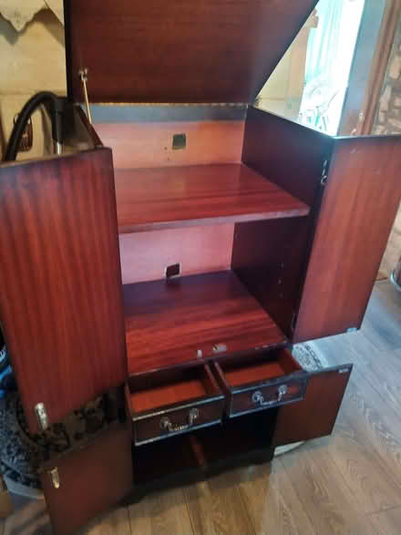 Photo of free Wooden Storage Cabinet for music system/ drinks, etc (Painswick GL6) #2