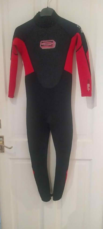 Photo of free Child size wetsuit (Kennington OX1) #1