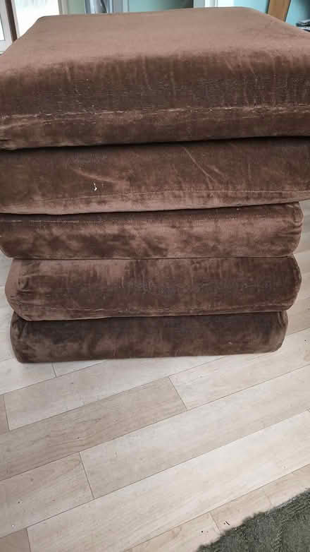 Photo of free 5 cushions (Menzieshill DD2) #1