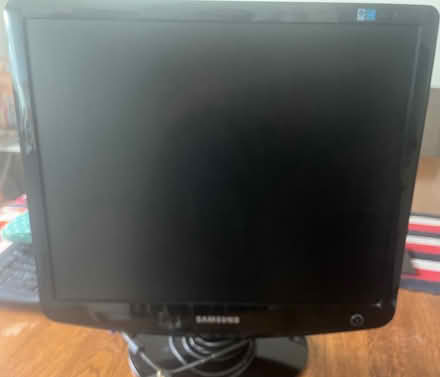 Photo of free PC Monitor (UB6 North Greenford) #1
