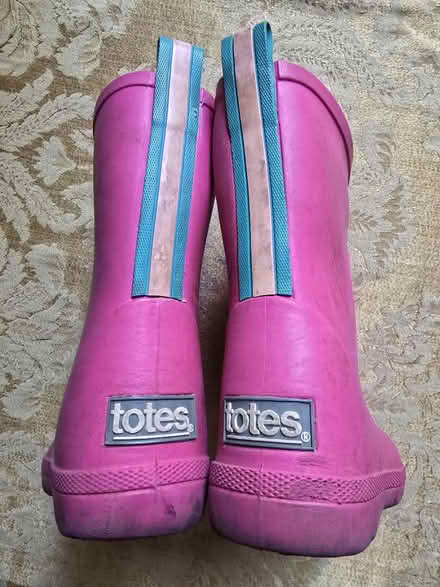 Photo of free Children's Pink Puddle Stompers (West 7th) #3