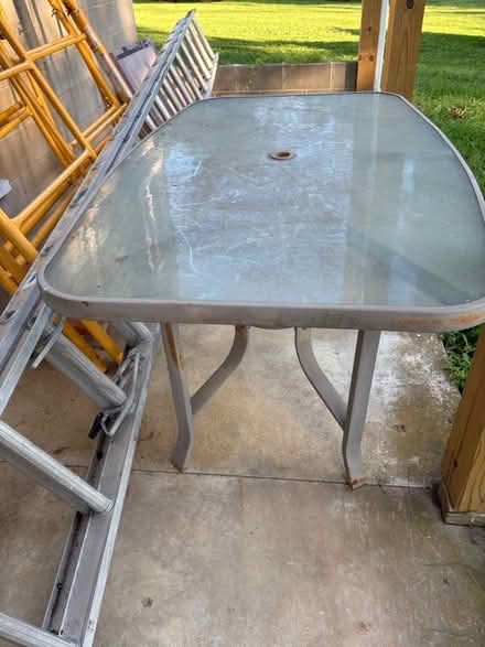 Photo of free Patio table seats six (Knoxville MD 21758) #1