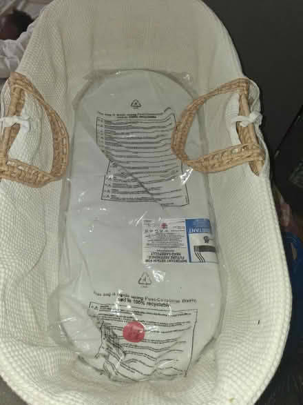 Photo of free Moses basket 🧺 (Se17 1bx) #2