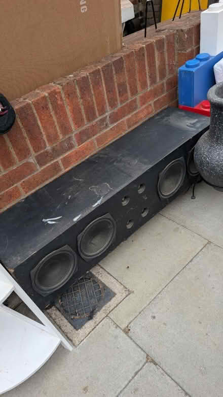 Photo of free Big speaker box (East dulwich SE22) #1