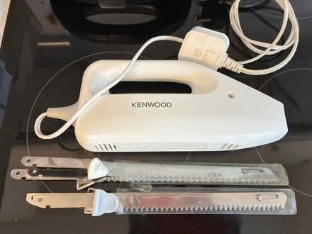 Photo of free Electric carving knife (collection by over 18s only) (Great Boughton CH3) #1