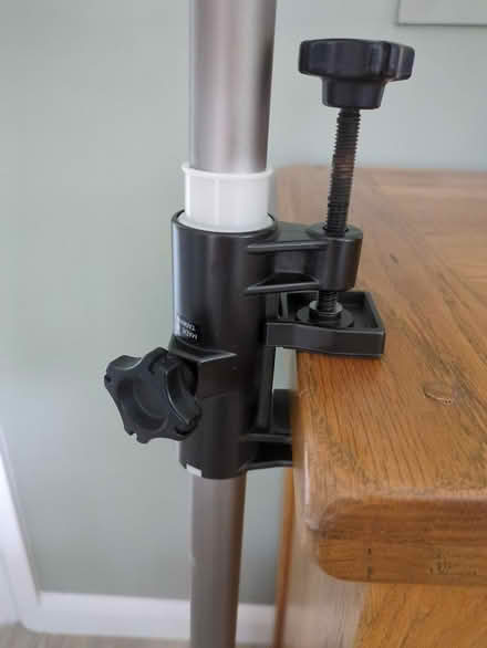 Photo of free Velbon camera tripod PH157Q (Highcliffe) #2