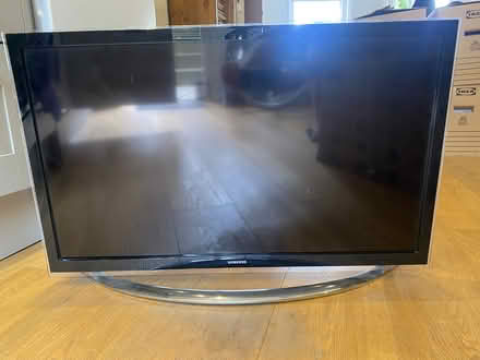 Photo of free Samsung 31 inch LCD TV (Blackheath SE3) #1